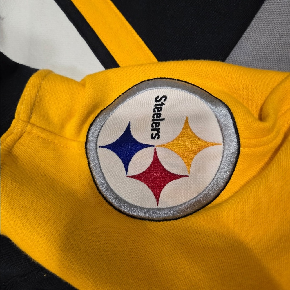 NFL Men's Black and Yellow Pittsburgh Steelers Hoodie - Picture 13 of 13